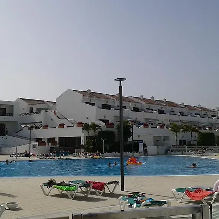 El Piso Azul - Parque Don Jose' *